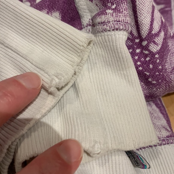 Unique TNA Aritzia Butterfly Full Zip Purple & White Hoodie - size M - Picture 11 of 16